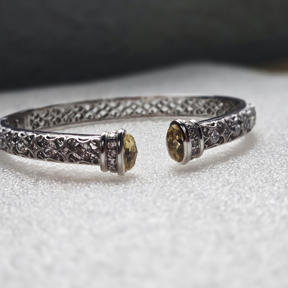 Tacori  Elegant Silver and Gold-Toned Bracelet